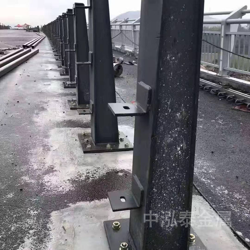 防撞立柱