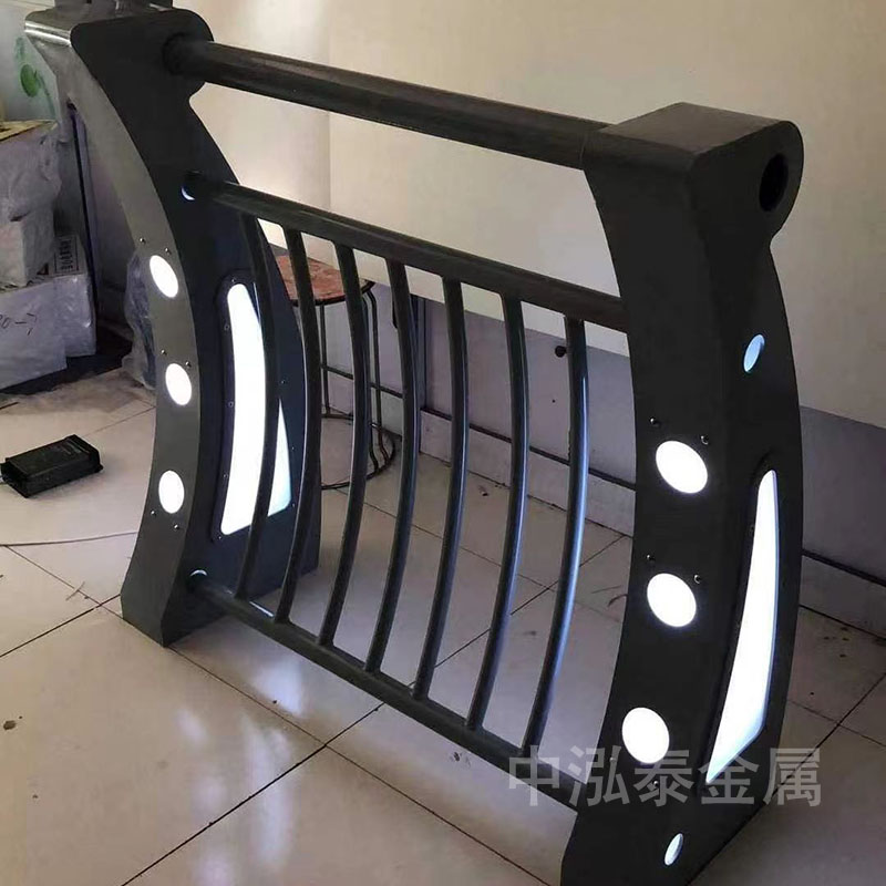燈光護欄